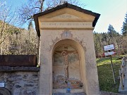10 Da Capovalle salgo a Caprini (1195 m) in direzione Tre Pizzi